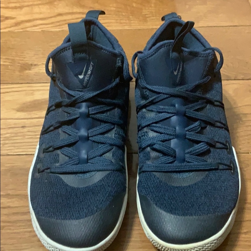 Nike HyperShift